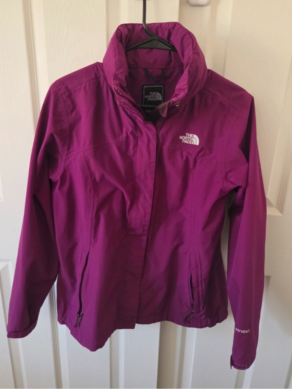 The North Face Women's Plum Purple wind breaker